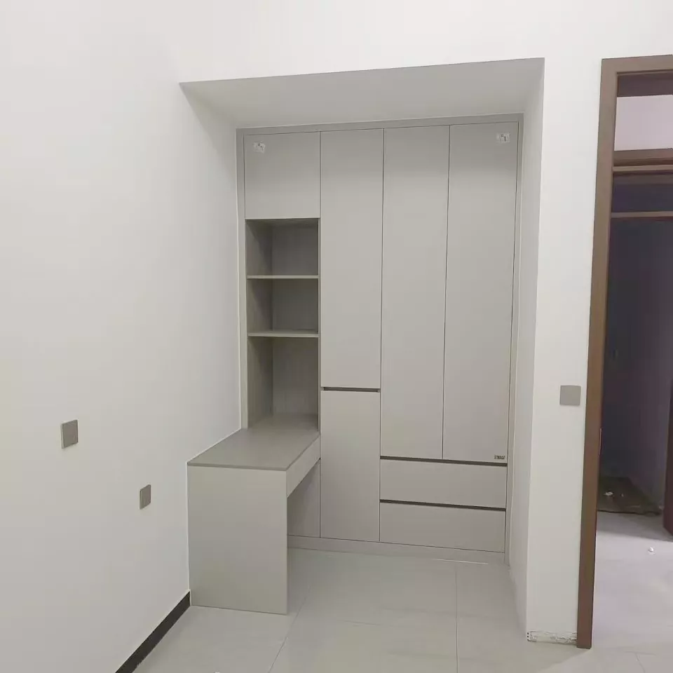 Шкафы из ароматного кедра
